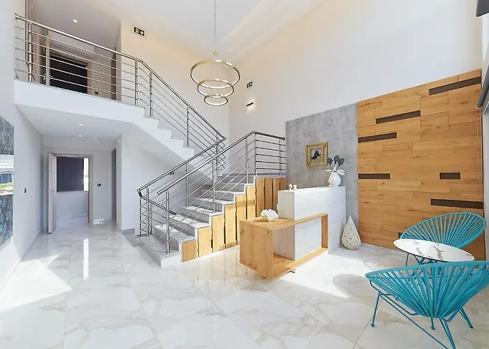 Albatros Luxury Apartment Vrasná