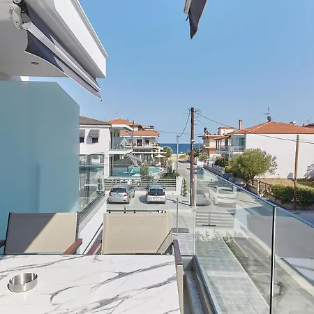 Albatros Luxury * Nea Vrasna