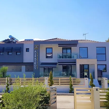 Albatros Luxury Апартамент Vrasná