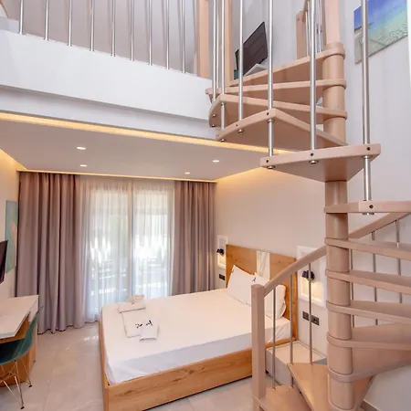 Albatros Luxury Апартамент Vrasná